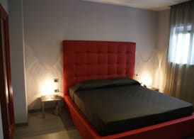 Blue Hotel 5