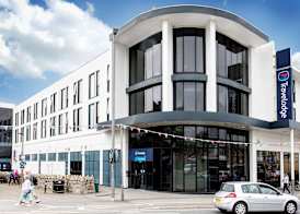 Travelodge Newquay Seafront 5