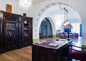 Donna Giulia, Luxury House 4
