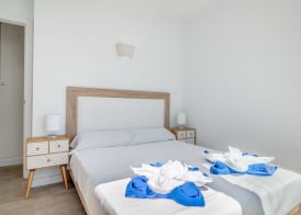 Orange Colom Seaside Apartments 3