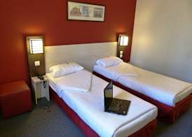 Dc Hotel Charleroi Airport 4
