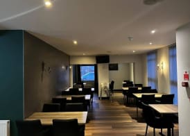 Crown Hotel & Bar 2