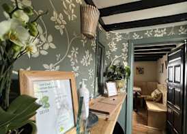 Cottage Lodge Hotel 4