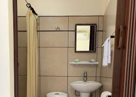 Le Petit Hotel 2