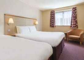 Days Inn by Wyndham Winchester M3 5