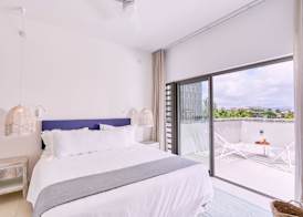 Les Estivales Beachfront Suites & Penthouses with LOV 5