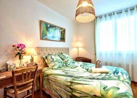 ! A découvrir ! NATURALBNB - Chambres d'hôtes climatisées au calme - Top confort et reposant - PARKING GRATUIT SECURISE - Garage vélos et motos - OFFERT COPIEUX PETIT DEJEUNER fait maison sucré-salé, 5