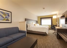 Holiday Inn Express & Suites SANTA FE by IHG 4