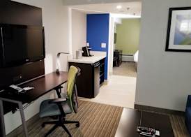 Holiday Inn Express & Suites MIAMI - HIALEAH by IHG 4