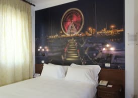Sovrana Beach Hotel - Pet Friendly - Breakfast until 12 - Parking 5