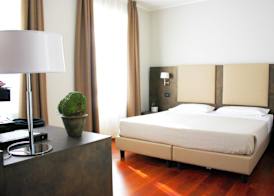 Jet Hotel 3