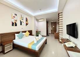 Sunburn Suites Coron 4