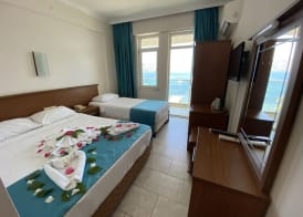 Bliss Beach Hotel 4