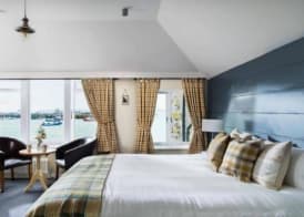 Lifeboat Inn 3