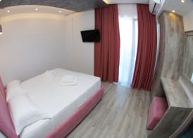 Kuburi Hotel 5