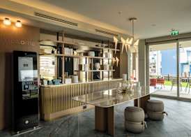 Visionair Suites & SPA-Room Only e Honesty Bar 3