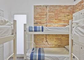 Hola Hostal Collblanc 5