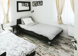 5 Vintage Guest House 4