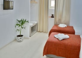 Douskos Port House 3