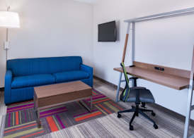 Holiday Inn Express & Suites FORT WORTH WEST by IHG 3