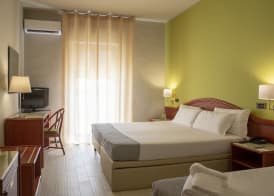 Hotel Riva Del Sole 4
