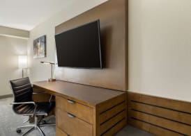 Best Western Plus Henderson Hotel 5