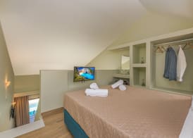 Kozanos Suites with Private Pool 2