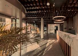 Bellman Hotel 5