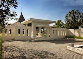 The Royal Santrian 3