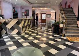 Hotel Flash 5