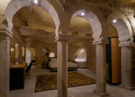 The Niche Cave Hotel 4