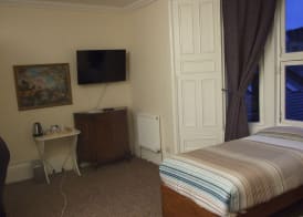 Glasgow House 5