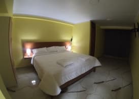 Los ROYALS Hotel Huaraz 2