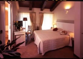 Relais Bella Rosina Pool & Spa 2