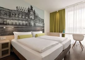Super 8 by Wyndham Mainz Zollhafen 4