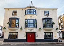 Salisbury Arms Hotel 4