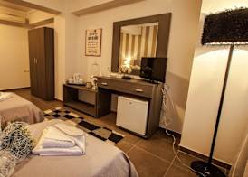 Aqua Mare Sea Side Rooms 4