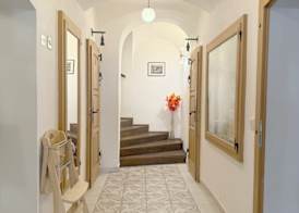 Hotel At the Golden Scissors 2