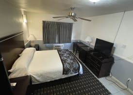 Hollywood Guest Inn 5