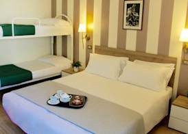King Hotel 5