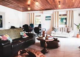 Nômades Riverside - Adventure Hostels & Coworking 2