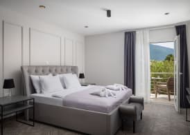 Luxury Villa Zlatni Rat with Pool, Near Zlatni Rat Beach, Bol 4