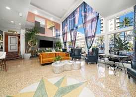 Catalina Hotel & Beach Club 5
