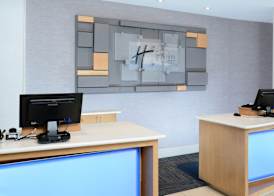 Holiday Inn Express & Suites RALEIGH DURHAM AIRPORT AT RTP by IHG 2