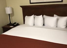 Country Inn & Suites by Radisson, Fort Worth, TX 4