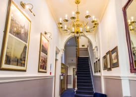 London Town Hotel 2
