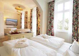 Strandhotel Heringsdorf mit Soleaußenpool 30 Grad 2
