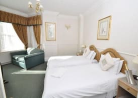 The Montague Hotel 5