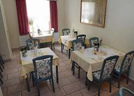 Hotel garni Goldene Henne 5