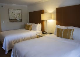 Inn on the Lakes 4